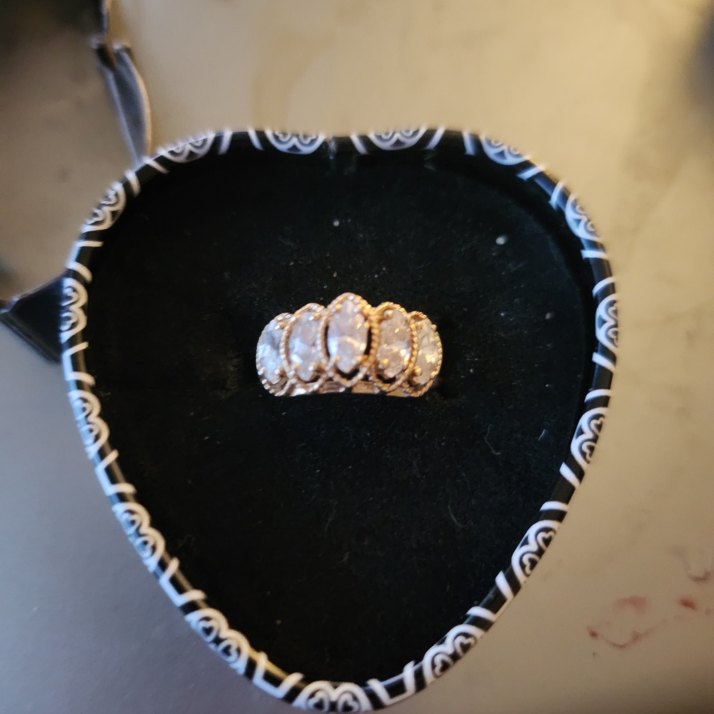 Elegant Gold Women's Ring 10k Gold